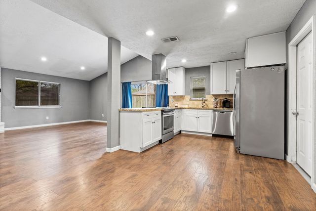 23135 Birnam Wood Boulevard, Spring, TX 77373