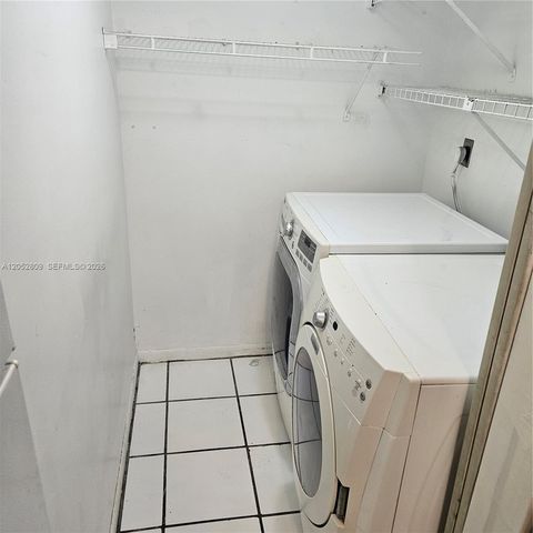11790 SW 18th St 519-3, Miami, FL 33175