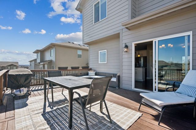 876 S 93rd Street, West Des Moines, IA 50266