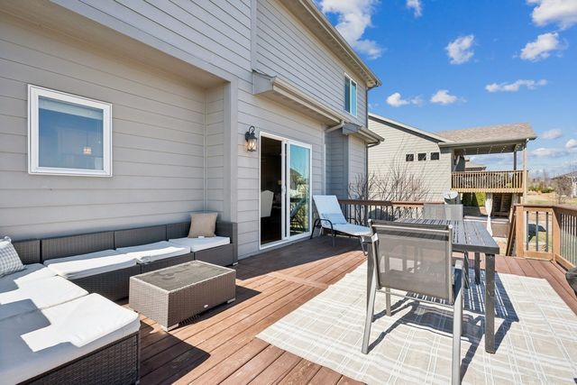 876 S 93rd Street, West Des Moines, IA 50266