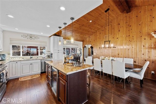 1430 Sequoia, Lake Arrowhead, CA 92352