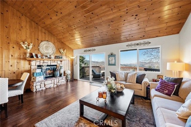 1430 Sequoia, Lake Arrowhead, CA 92352