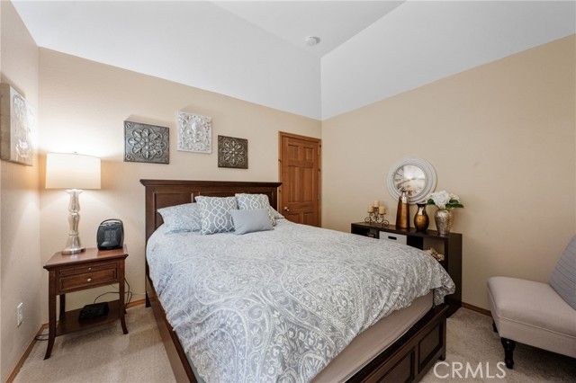 1430 Sequoia, Lake Arrowhead, CA 92352