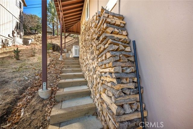 1430 Sequoia, Lake Arrowhead, CA 92352