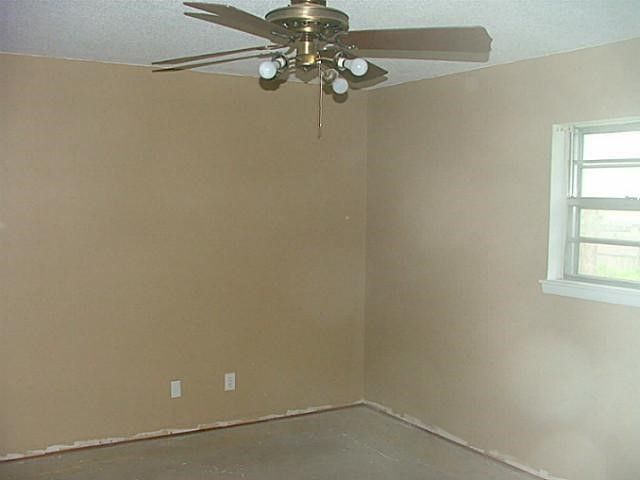 1808 Edgewood Drive, Bridgeport, TX 76426
