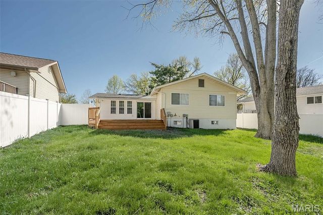 449 Madrina Court, Ballwin, MO 63021