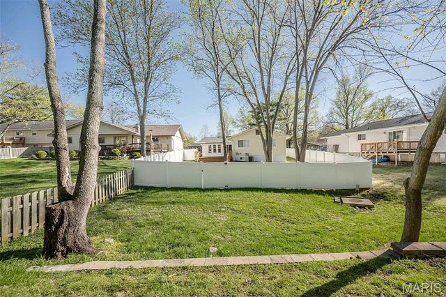 449 Madrina Court, Ballwin, MO 63021