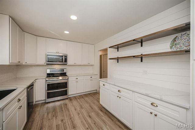 449 Madrina Court, Ballwin, MO 63021