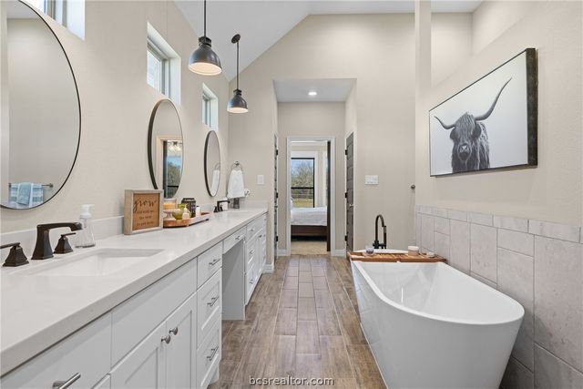 3222 Hunters Crossing Trail, Bryan, TX 77808