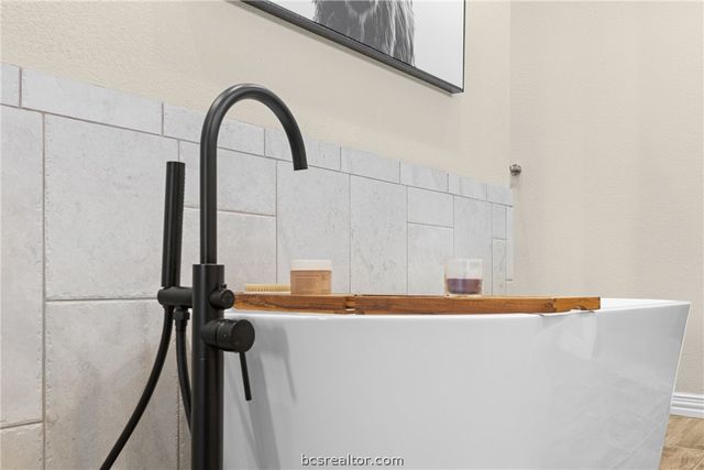 3222 Hunters Crossing Trail, Bryan, TX 77808