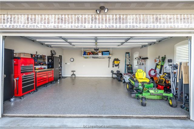 3222 Hunters Crossing Trail, Bryan, TX 77808