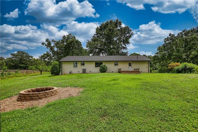 32 Eva Lane, Stockbridge, GA 30281