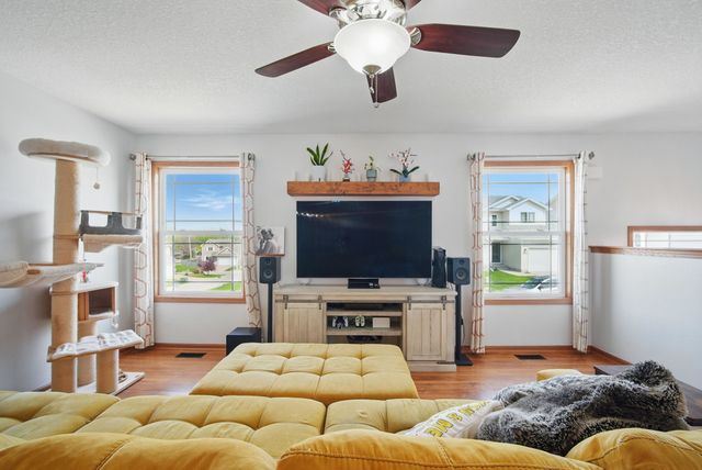 2987 Jaden Lane, Norwalk, IA 50211