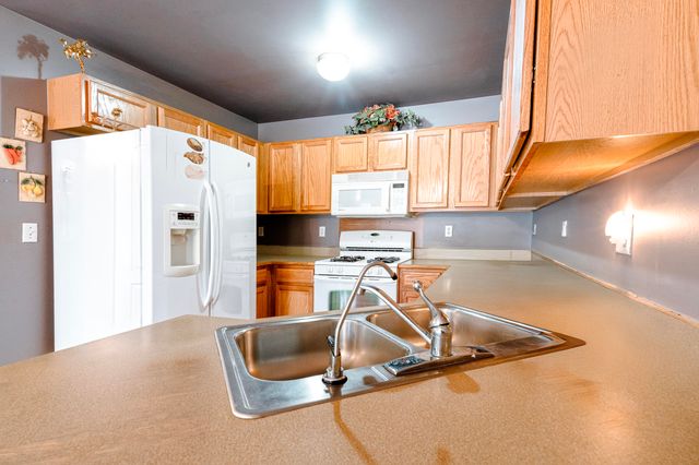 4125 Derray Court, Warren, MI 48092