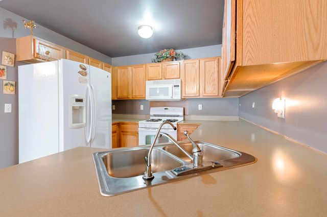 4125 Derray Court, Warren, MI 48092