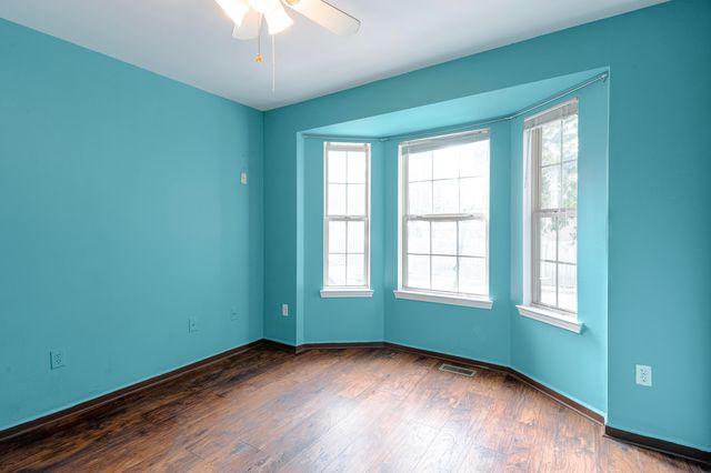 4125 Derray Court, Warren, MI 48092