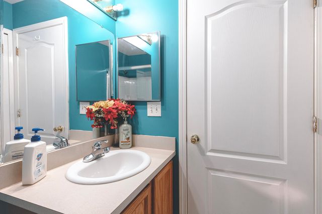 4125 Derray Court, Warren, MI 48092