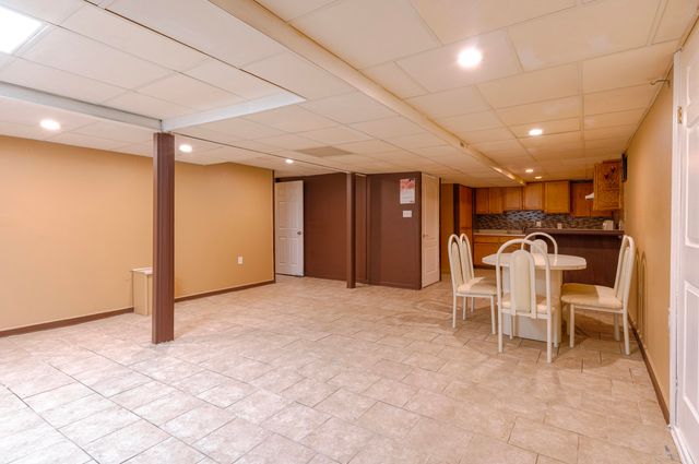 4125 Derray Court, Warren, MI 48092