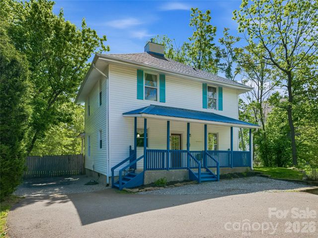95 Baker Avenue, Asheville, NC 28806