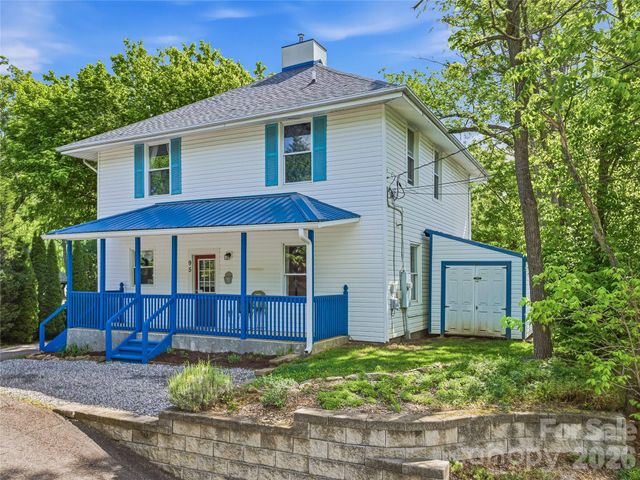 95 Baker Avenue, Asheville, NC 28806