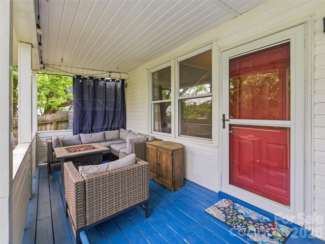 95 Baker Avenue, Asheville, NC 28806