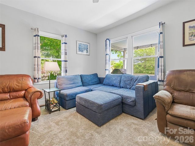 95 Baker Avenue, Asheville, NC 28806
