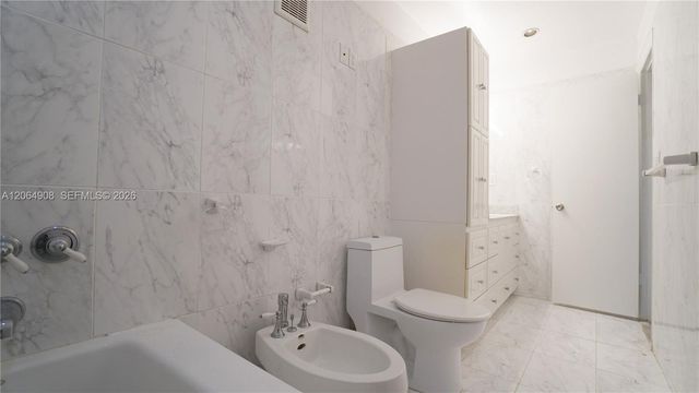 3823 Estepona Avenue, Doral, FL 33178