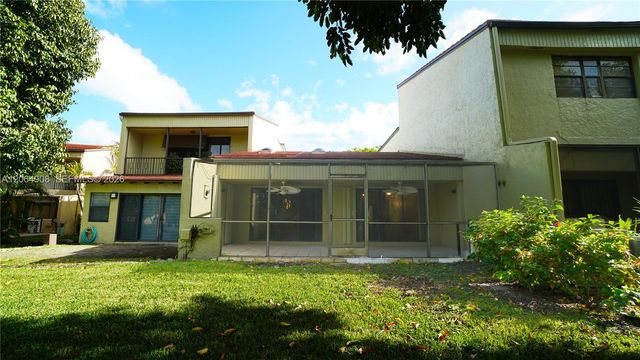 3823 Estepona Avenue, Doral, FL 33178