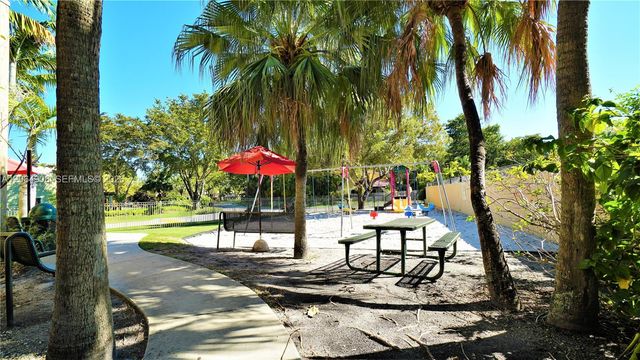 3823 Estepona Avenue, Doral, FL 33178