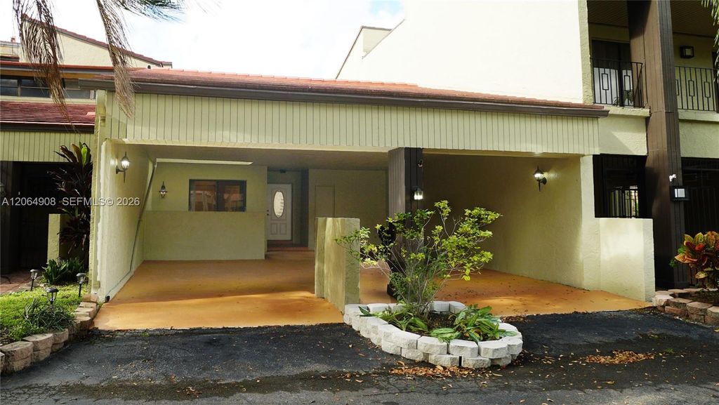 3823 Estepona Avenue, Doral, FL 33178