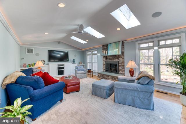 5151 PIEDMONT PL, Annandale, VA 22003