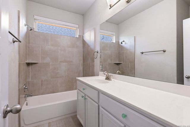 7618 McKinney Hls, San Antonio, TX 78254