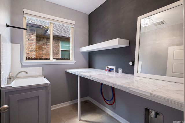 7618 McKinney Hls, San Antonio, TX 78254