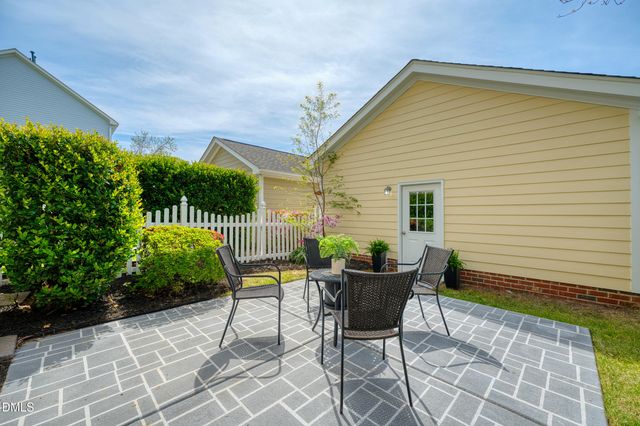 613 Battery Walk Lane, Cary, NC 27519