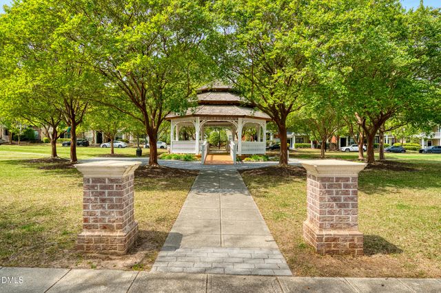 613 Battery Walk Lane, Cary, NC 27519