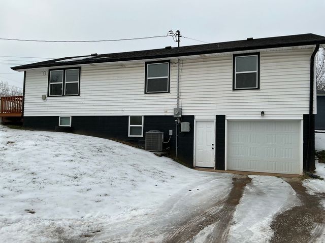 915 Shearor St, Clarksville, TN 37040