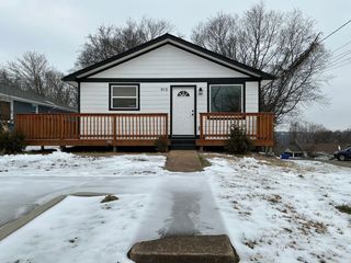 915 Shearor St, Clarksville, TN 37040