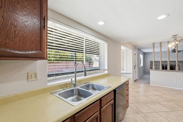 4401 E Emile Zola Avenue, Phoenix, AZ 85032