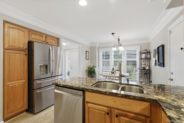 4782 Pine Eagles Drive 12, Genoa Township, MI 48116
