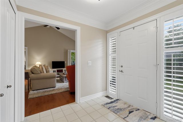 4782 Pine Eagles Drive 12, Genoa Township, MI 48116