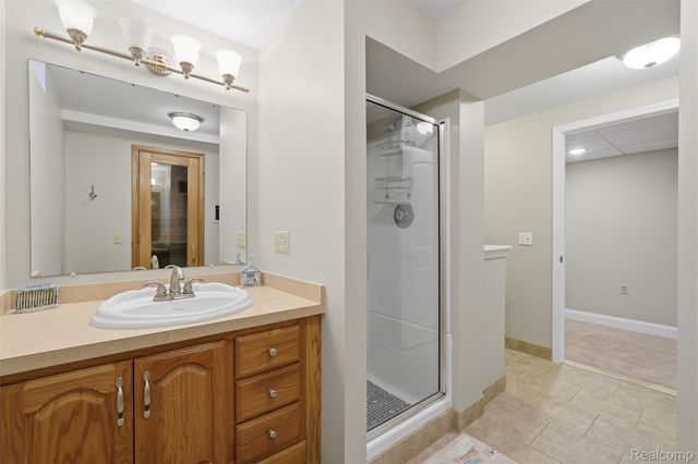 4782 Pine Eagles Drive 12, Genoa Township, MI 48116