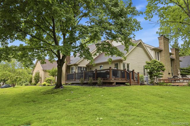4782 Pine Eagles Drive 12, Genoa Township, MI 48116