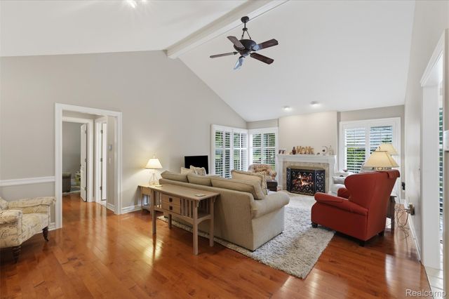 4782 Pine Eagles Drive 12, Genoa Township, MI 48116