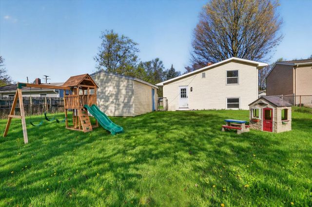 5837 Stratford Drive, Portage City, MI 49024