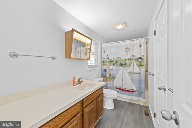 120 DARTMOUTH RD, Pennsville, NJ 08070