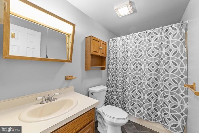 120 DARTMOUTH RD, Pennsville, NJ 08070