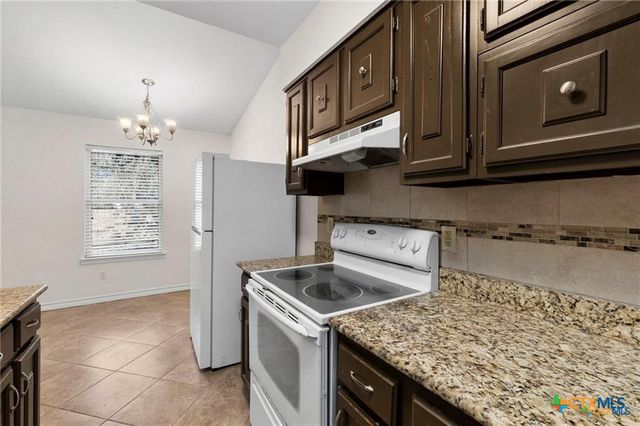 2016 Nevada Street, San Marcos, TX 78666