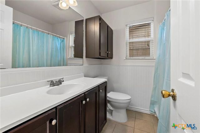 2016 Nevada Street, San Marcos, TX 78666