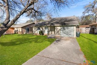 2016 Nevada Street, San Marcos, TX 78666
