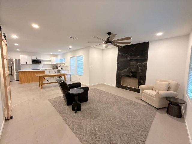 5227 Saint Charles Avenue, Dallas, TX 75223